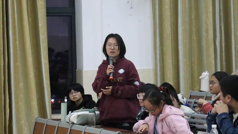 图示, 示意图
中度可信度描述已自动生成
